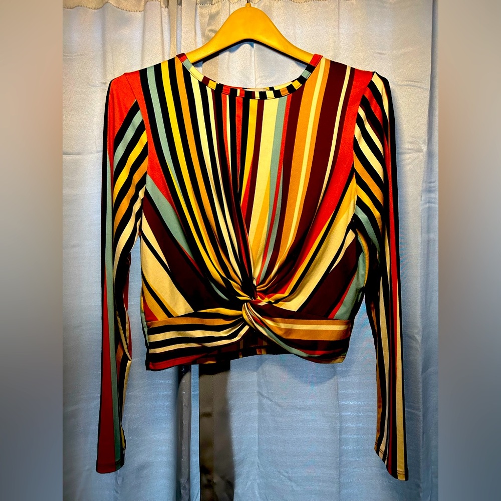 Beautiful Cropped Multicolor Polyester Shirt
